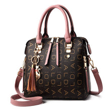 Load image into Gallery viewer, VENTO MAREA  Women&#39;s Crossbody Luxury Style Handbag/Shoulder Bag
