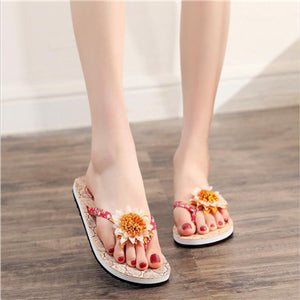ALISENNA  Women's Beach Summer Sandals with Cute Flower Accents
